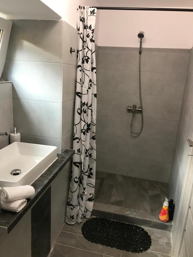 Miva Home Брашов Екстер'єр фото